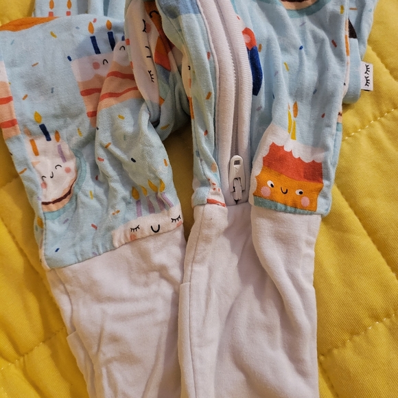 Little sleepies zippy - Picture 2 of 4